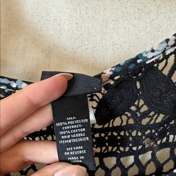 Torrid floral layered chiffon crochet blouse Top Shirt Sz 2X - Picture 4 of 4